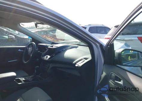 2017 Ford Escape Se z USA, uszkodzony, nr VIN 1FMCU9GD7HUC74990